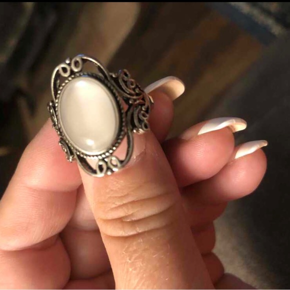Oval Antique Silver Vintage Look Ring - Picture 9 of 12